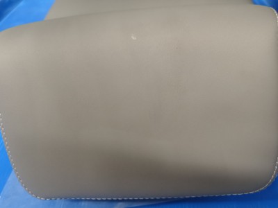 腾势N7内部扶手及头枕图8