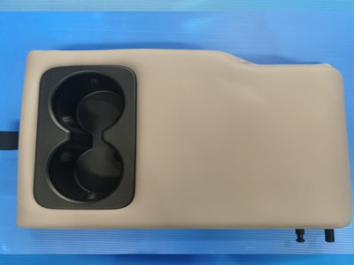 比亚迪海豚内部扶手及头枕图6