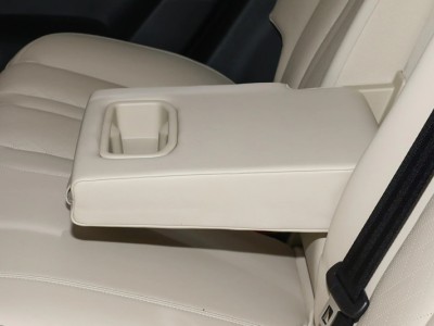 五菱星光S靠枕与扶手图8