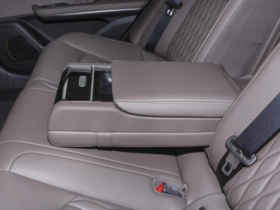 比亚迪汉改款头枕及扶手项目图9